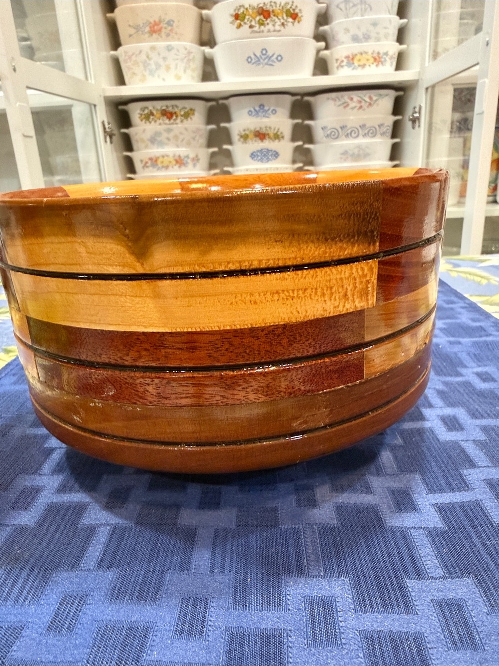 Handcrafted Wooden Serving Bowl in Warm Honey and Amber Tones - Picture 4 of 10
